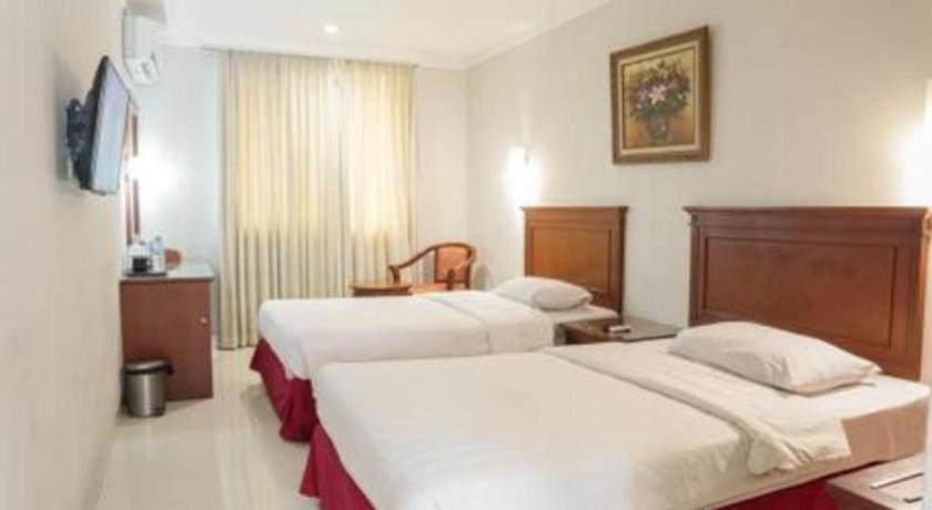 Sofyan Hotel Soepomo Giacarta Esterno foto