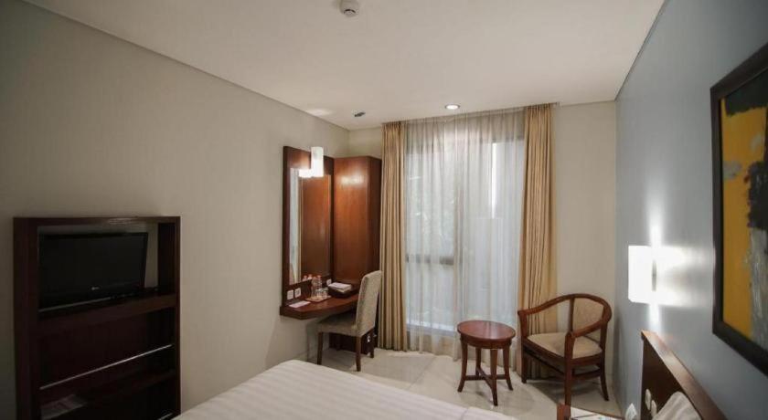 Sofyan Hotel Soepomo Giacarta Esterno foto